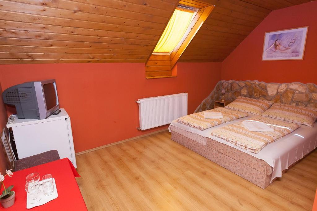 Paratlan Apartmanhaz Szilvásvárad Eksteriør billede
